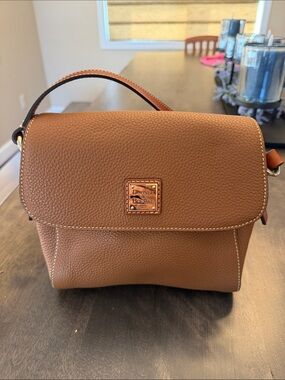 Dooney & Bourke Pebbled Leather Crossbody in Brown NEW CONDITION W/O TAGS